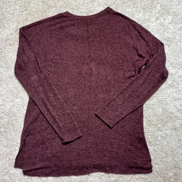 AMERICAN EAGLE Soft & Sexy Plush Round Neck Long Sleeve Tee - Picture 5 of 6